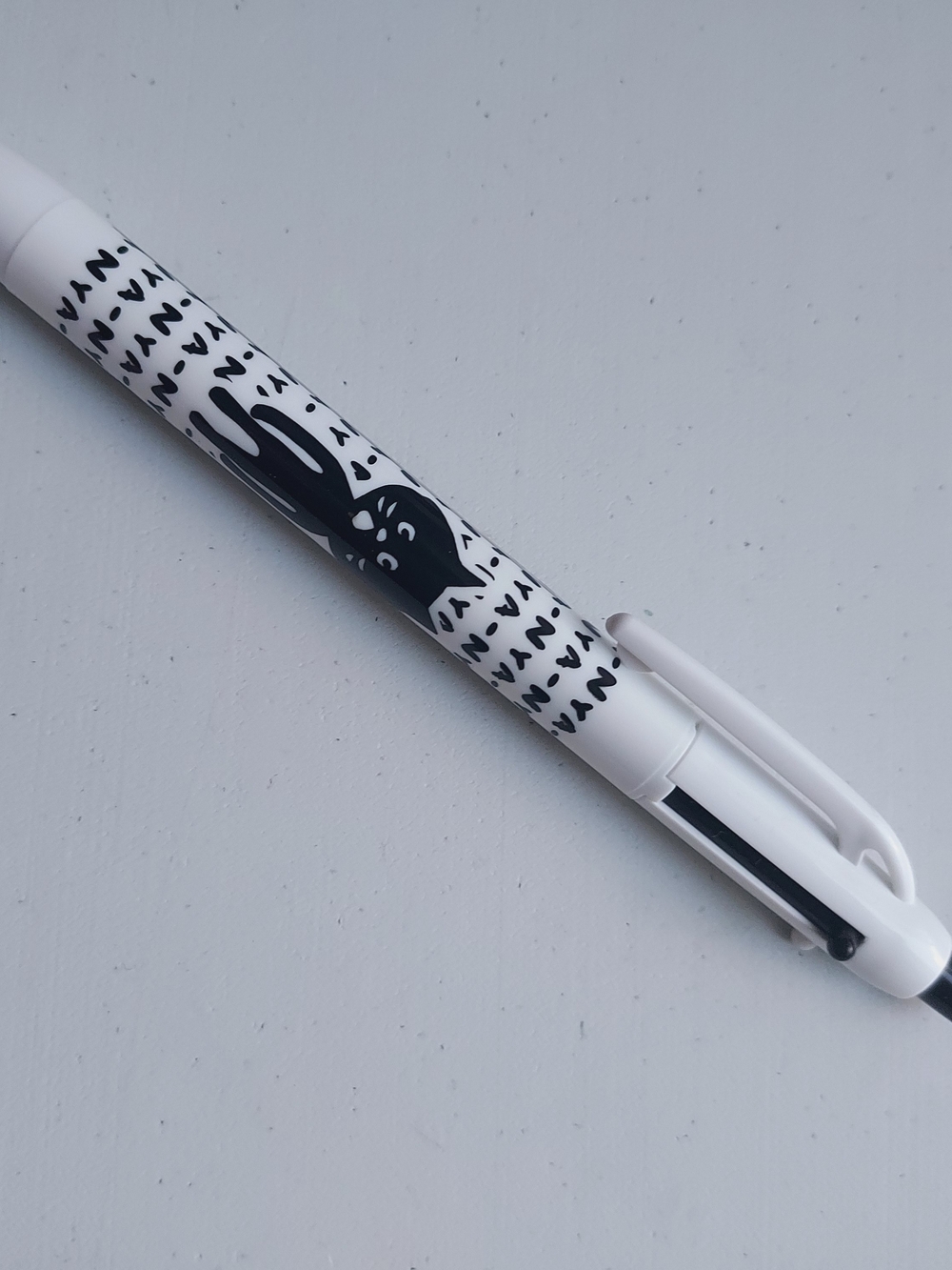 Ne net nya Cute Black & White cat  Multi-Color Pen stationery new